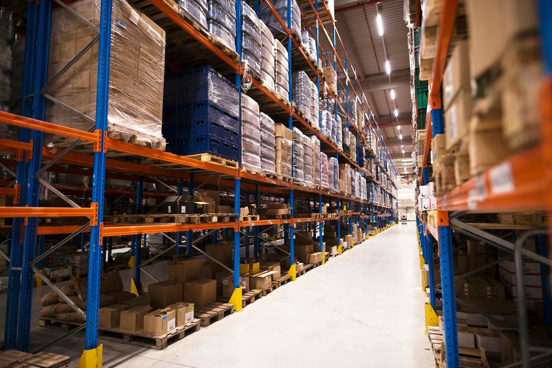 Logistics & Warehousing